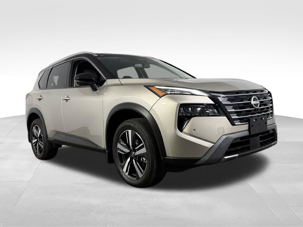 Used 2025 Nissan Rogue SL AWD/4WD image 4