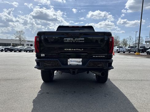 New 2026 GMC Sierra 2500 Denali Ultimate AWD/4WD image 9