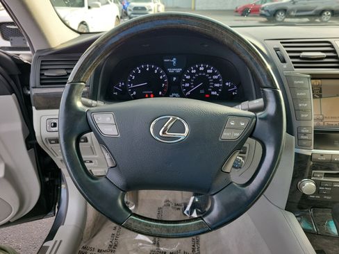 Used 2011 Lexus LS 460 AWD w/ Luxury Value Edition image 21