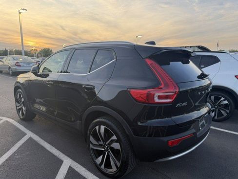 Used 2023 Volvo XC40 B5 Ultimate w/ Protection Package Premier AWD/4WD image 7