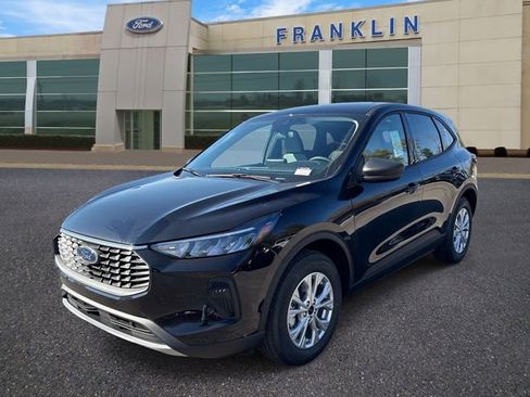 New 2026 Ford Escape Active w/ Cold Weather Package FWD image 3