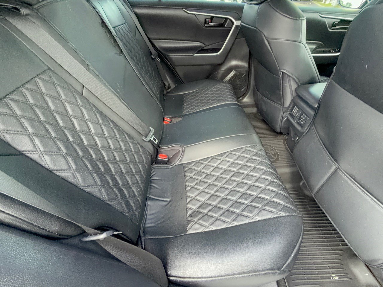Certified 2023 Toyota RAV4 LE FWD image 29