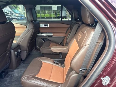 Used 2023 Ford Explorer King Ranch w/ Technology Package RWD image 10