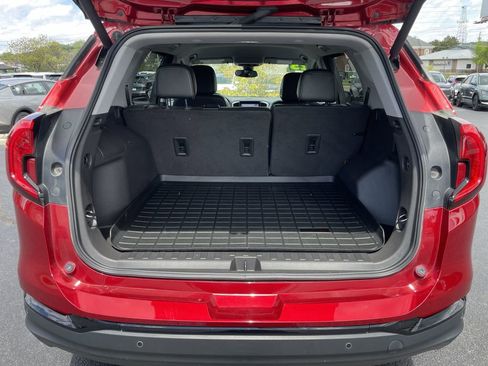 Used 2023 GMC Terrain SLT w/ Infotainment Package II AWD/4WD image 38