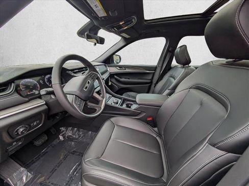 New 2026 Jeep Grand Cherokee L Limited w/ Limited Altitude Package AWD/4WD image 3