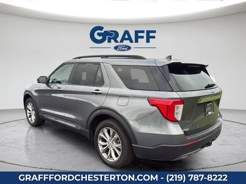Used 2024 Ford Explorer XLT w/ Equipment Group 202A AWD/4WD image 11