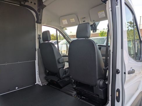 New 2026 Ford Transit 250 148 Medium Roof RWD image 26
