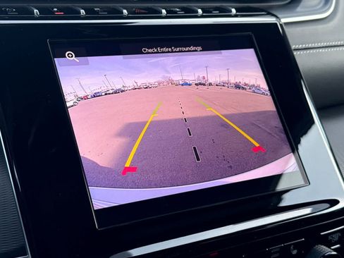 New 2025 Jeep Grand Cherokee Laredo image 21