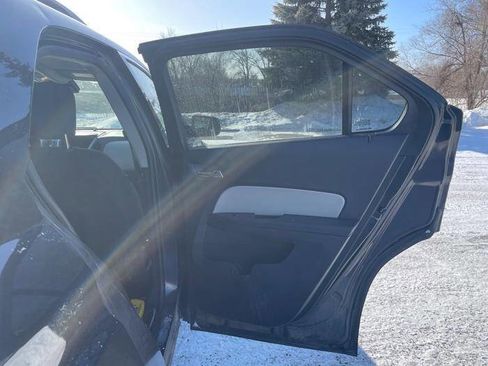 Used 2015 Chevrolet Equinox LT w/ Driver Convenience Package image 28