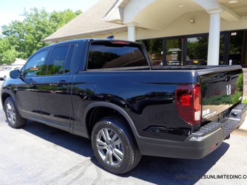 Used 2017 Honda Ridgeline Sport image 4