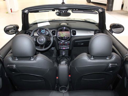 Used 2023 MINI Cooper S image 17