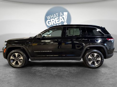 Used 2022 Jeep Grand Cherokee Limited 4xe w/ Luxury Tech Group II image 7