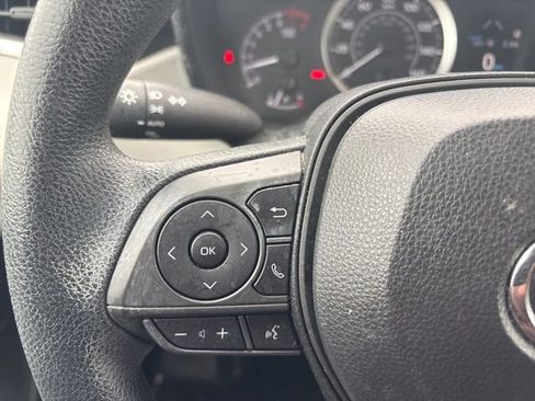 Used 2021 Toyota Corolla LE w/ Carpet Mat Package (TMS) image 17