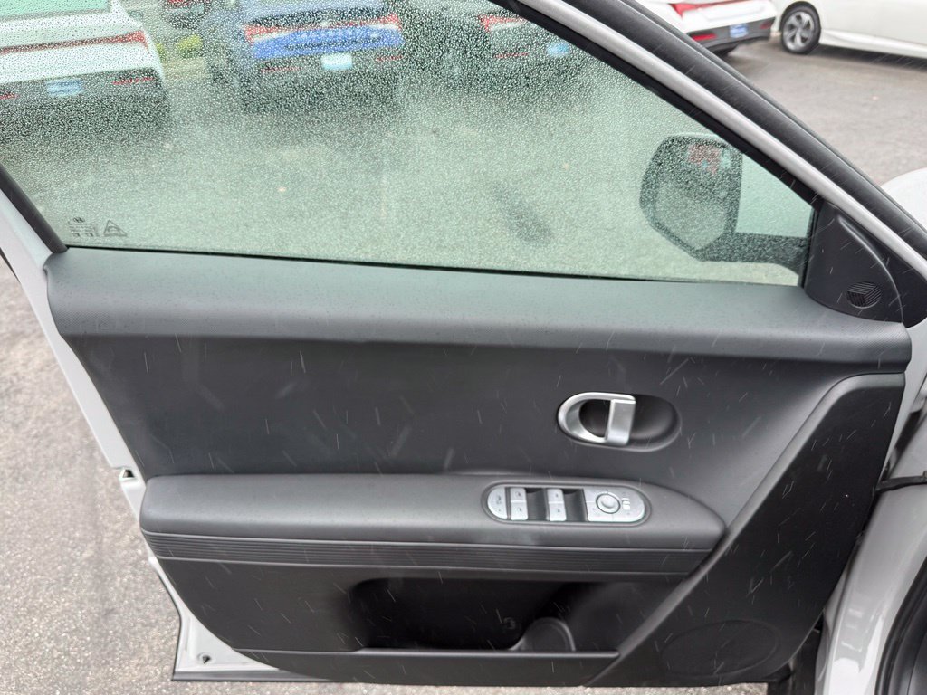 Certified 2024 Hyundai Ioniq 5 SEL AWD/4WD image 31