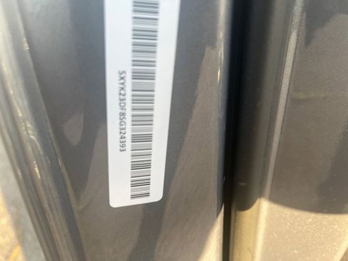 Used 2025 Kia Sportage LX FWD image 28