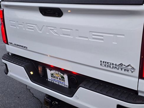 Used 2020 Chevrolet Silverado 3500 High Country w/ Technology Package image 15