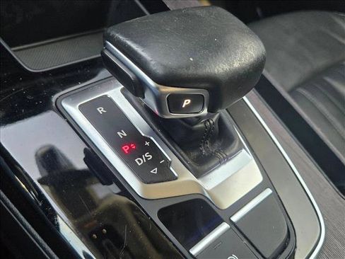 Used 2021 Audi Q5 Premium w/ Convenience Package image 15