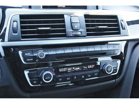 Used 2017 BMW 330i Sedan image 30