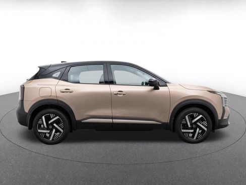 Used 2026 Nissan Kicks SV w/ Cold Weather Package FWD image 10