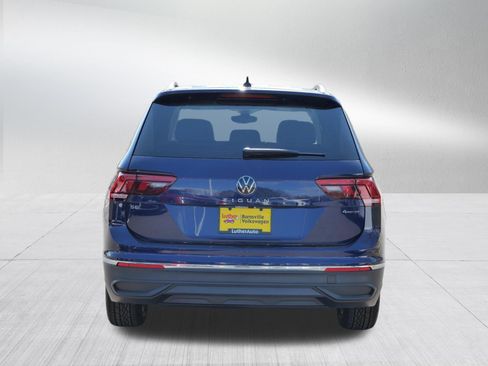 Certified 2024 Volkswagen Tiguan SE AWD/4WD image 6