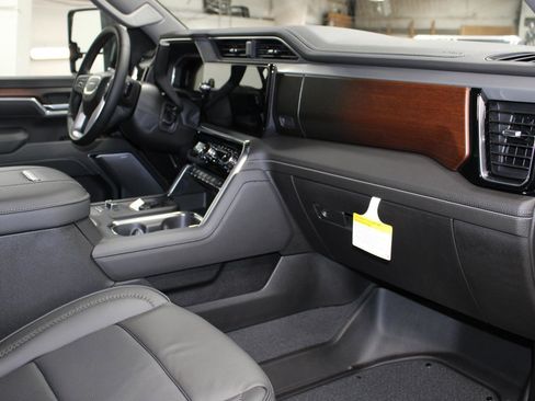 New 2026 GMC Sierra 2500 Denali w/ Denali Reserve Package image 22