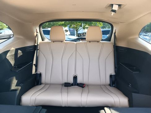 Used 2023 Acura MDX SH-AWD w/ Technology Package image 17