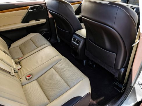 Used 2017 Lexus RX 450h AWD image 36