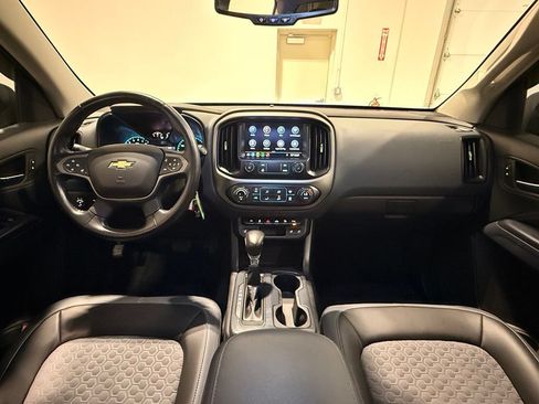 Used 2022 Chevrolet Colorado Z71 AWD/4WD image 28