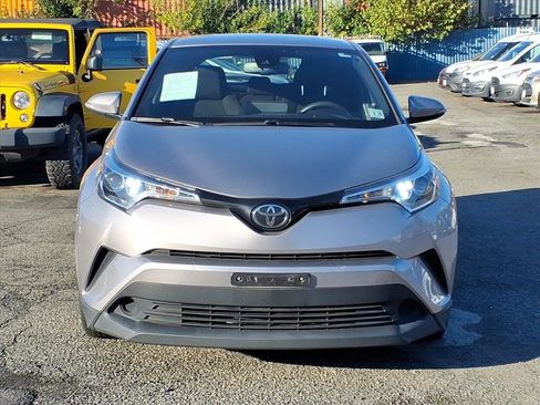 Used 2019 Toyota C-HR LE image 2