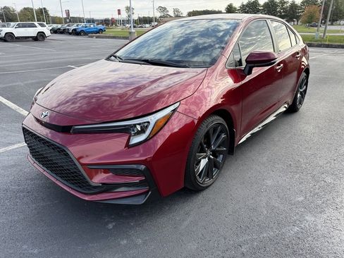 Certified 2025 Toyota Corolla SE image 6