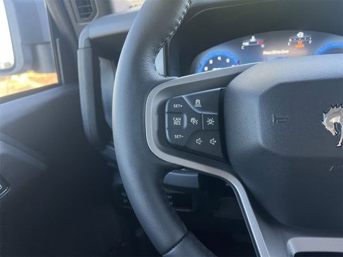 New 2025 Ford Bronco Badlands image 11