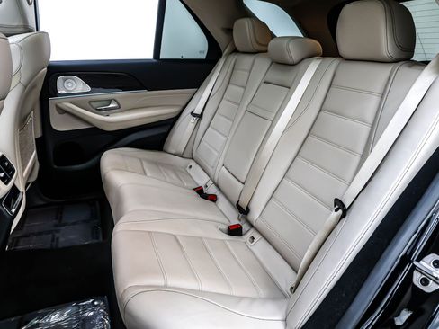 Used 2022 Mercedes-Benz GLE 450 4MATIC image 9