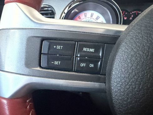 Used 2010 Ford Mustang GT RWD image 28