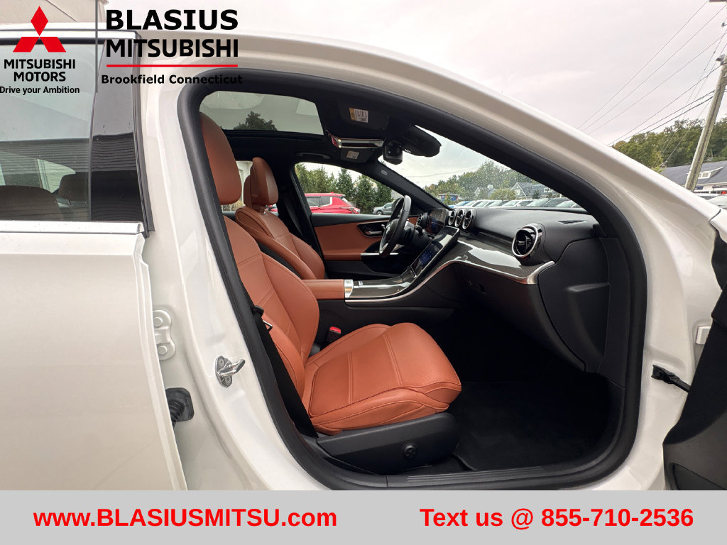 Used 2023 Mercedes-Benz C 300 4MATIC Sedan image 50