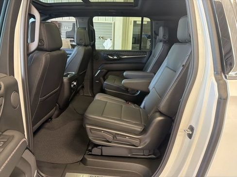 Used 2023 GMC Yukon XL Denali w/ Max Trailering Package AWD/4WD image 30
