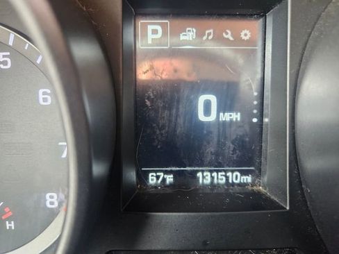 Used 2018 Hyundai Santa Fe Sport image 16