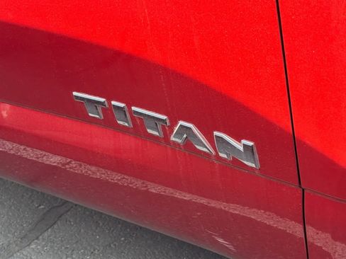 Certified 2017 Nissan Titan S image 7