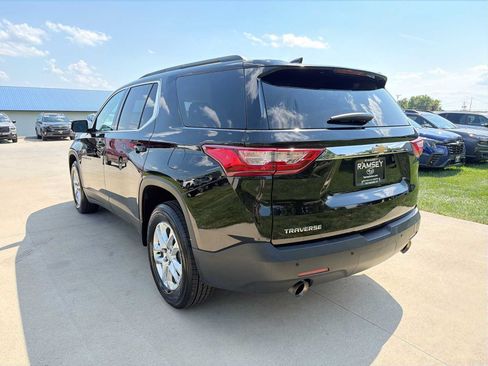 Used 2019 Chevrolet Traverse LT FWD image 4