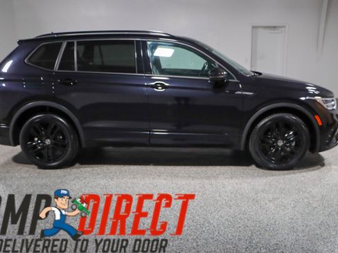 Used 2022 Volkswagen Tiguan SE R-Line image 6