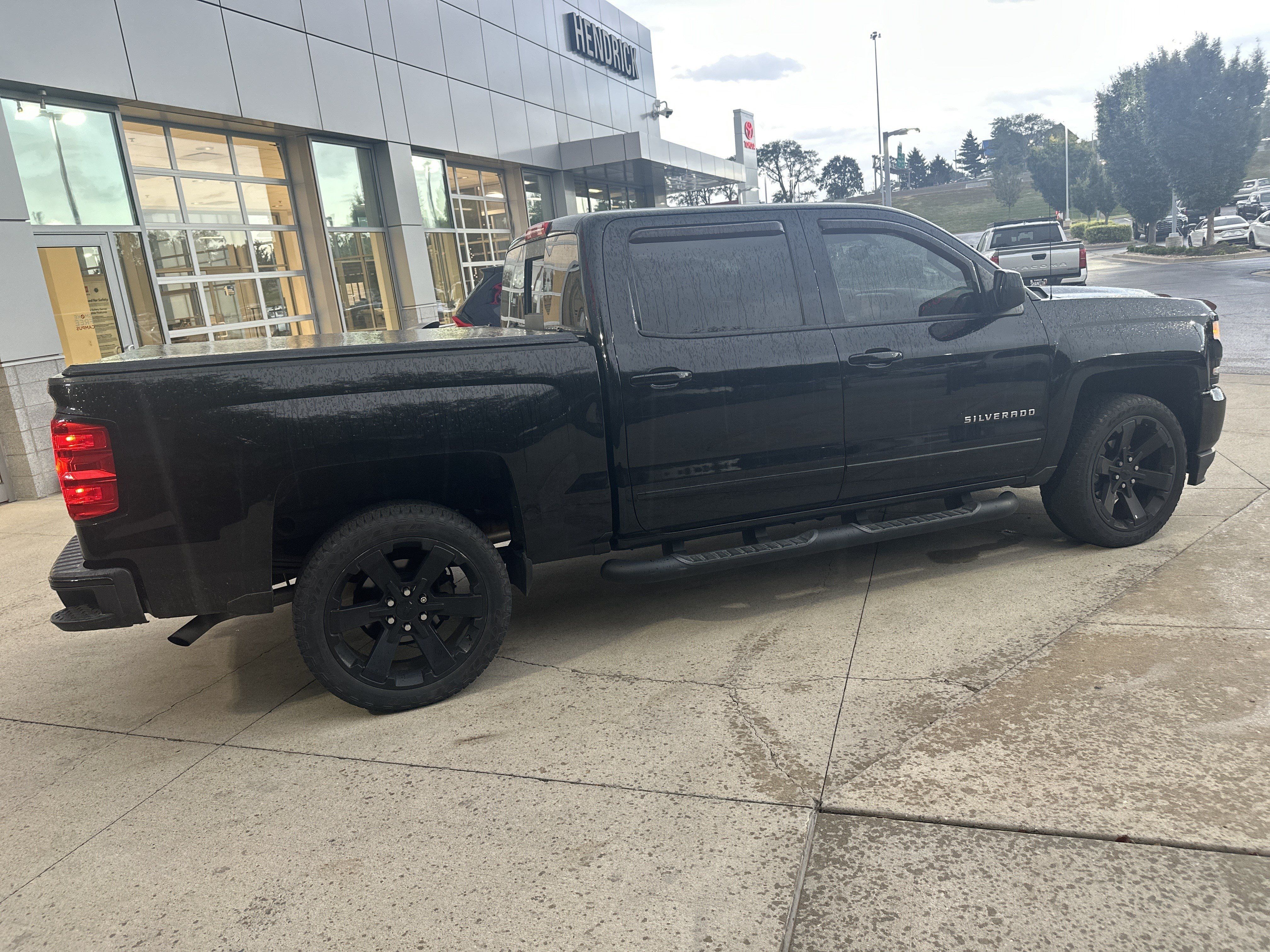 Used 2016 Chevrolet Silverado 1500 LT w/ All Star Edition AWD/4WD image 6