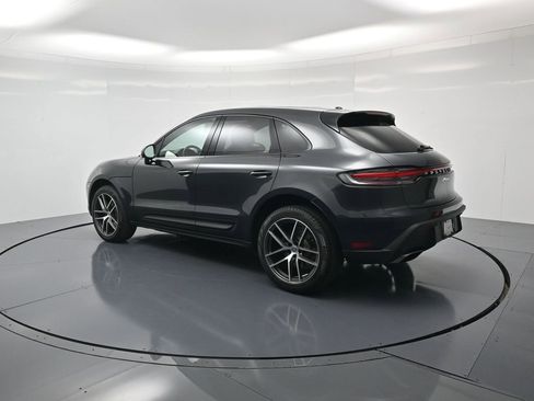 Certified 2026 Porsche Macan AWD/4WD image 3