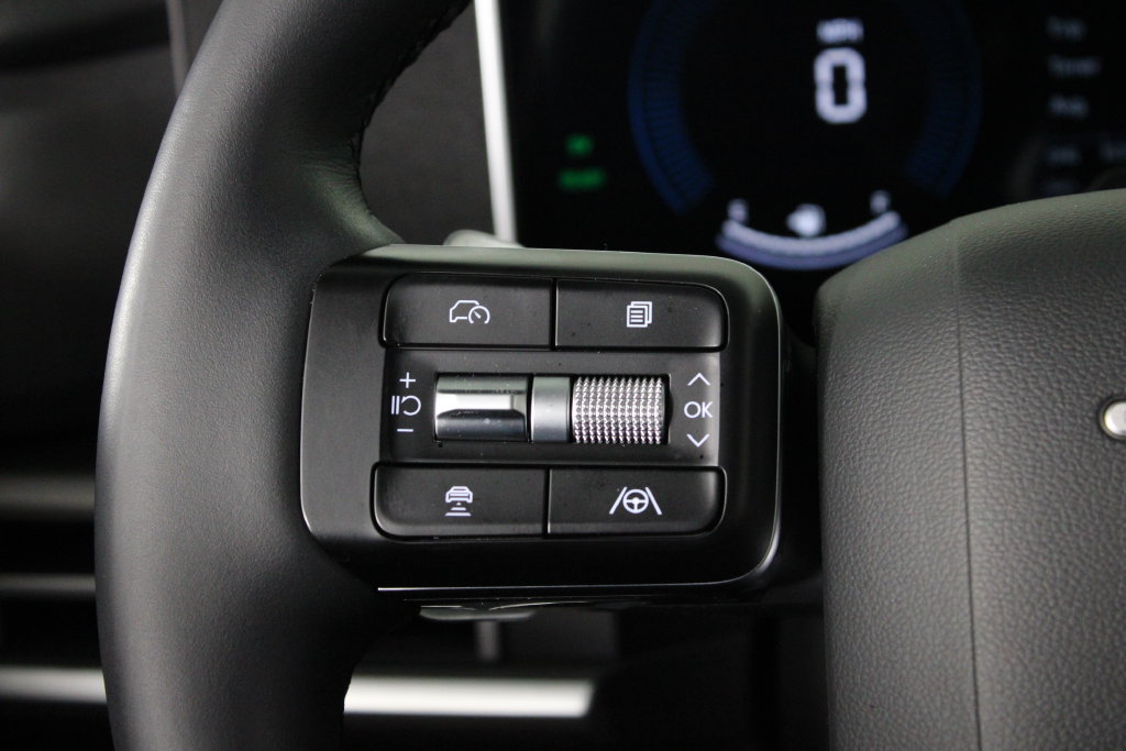 Certified 2026 Hyundai Santa Fe SEL FWD image 28