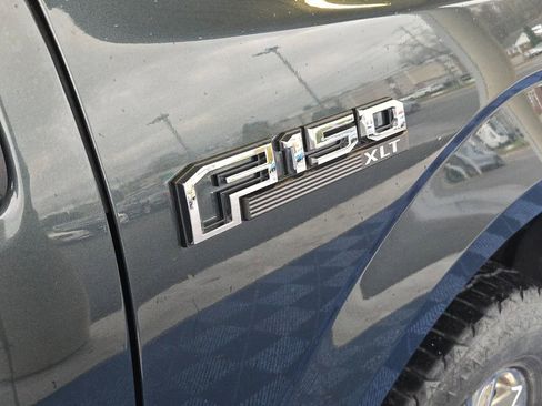 Used 2015 Ford F150 XLT w/ XTR Package image 25