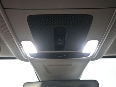 Used 2025 Honda CR-V EX-L image 12