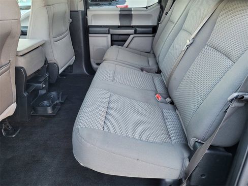 Used 2015 Ford F150 XLT image 8