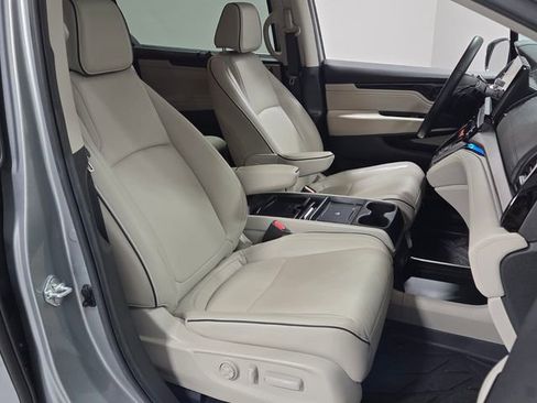 Used 2025 Honda Odyssey Touring image 19
