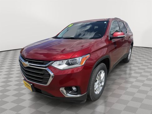 Used 2018 Chevrolet Traverse LT AWD/4WD image 2