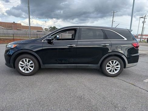 Used 2019 Kia Sorento FWD image 6