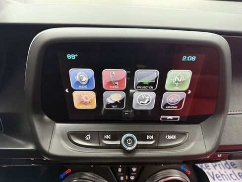 Used 2016 Chevrolet Camaro SS RWD image 18