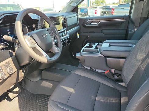 Used 2023 Chevrolet Silverado 1500 RST AWD/4WD image 11